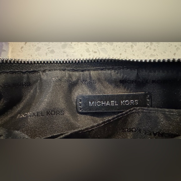 Michael Kors black Wristlet wallet - Picture 6 of 7